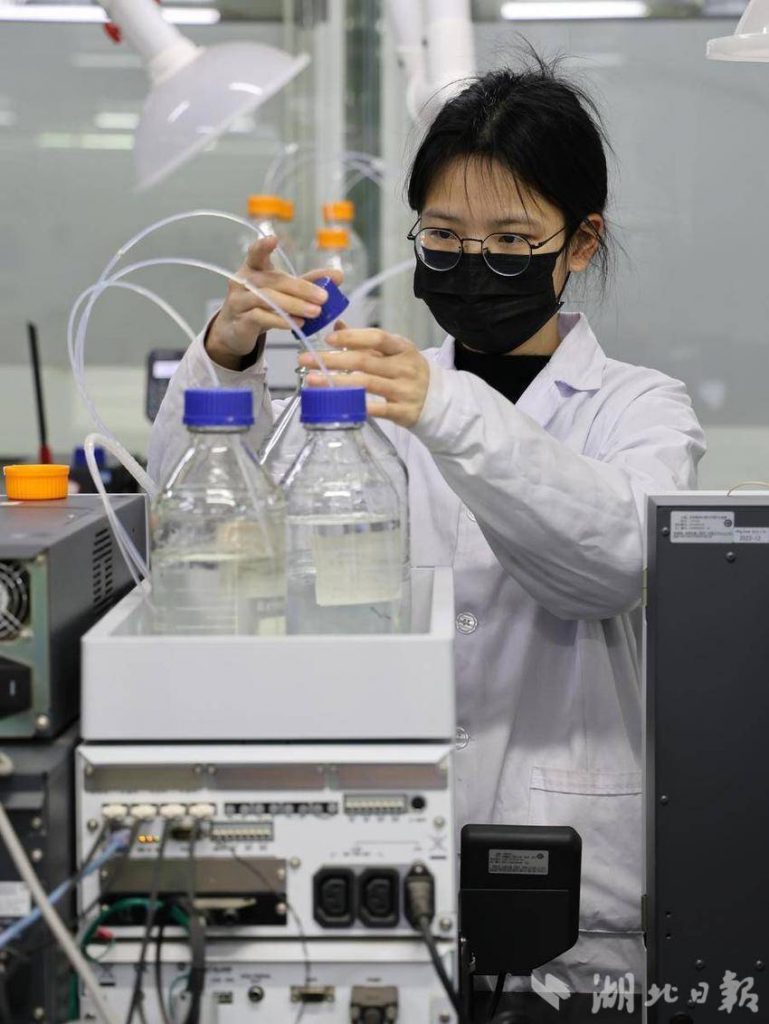 我国牧区的牧羊犬都吃过这家企业的药 中农华威让“虫癌”患病率下降98%
