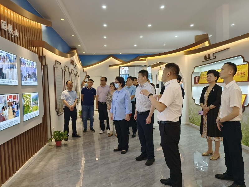 2e6f344e711c316d_副本 民进中央社会服务部在黄冈市蕲春县开展助推帮扶项目专家现场会