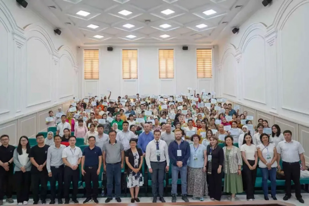 中农华威参加乌兹别克斯坦撒马尔罕国立医科大学“国际科学与实践大会”